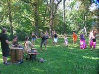 Workshop afrického tance - Djembe Marathon, Moravský Krumlov, 23. srpna 2010